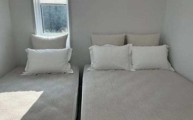 Lim Sea Side Poolvilla Pension