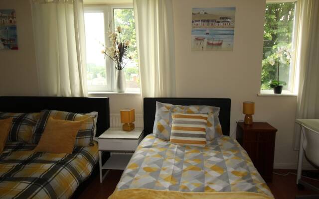 Cowsley House