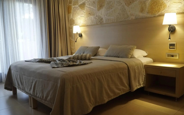 Cactus Royal Resort & Spa