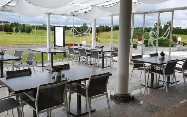 Bungalows at Sierra Golf Resort