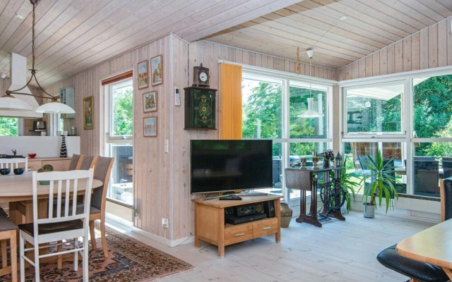 8 Person Holiday Home in Glesborg-by Traum
