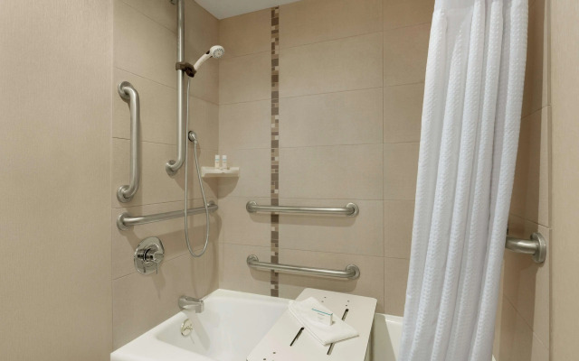 Embassy Suites by Hilton Arcadia Pasadena Area