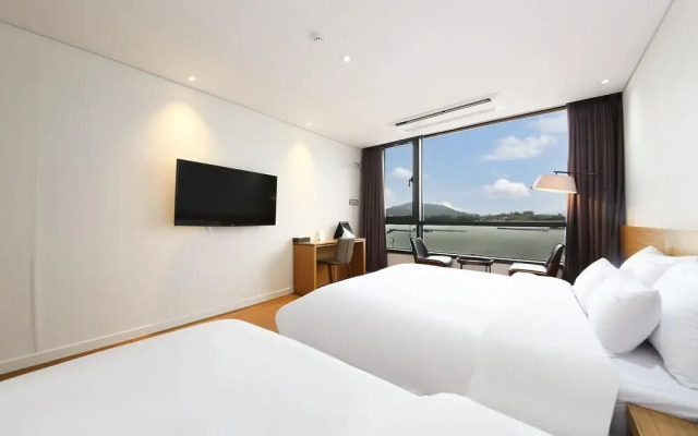 Sacheon Rubens Hotel