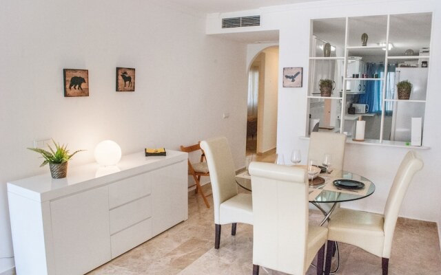 Apartment - 2 Bedrooms with Pool and WiFi - 107322