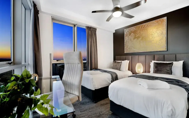 Chevron Renaissance - Wow Stay