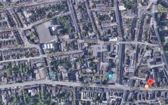 Swindon Old Town Duplex - Entercloud9sa