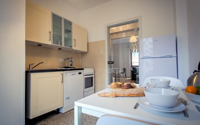 Comfy 3 Beds Near Parc de L'orangerie