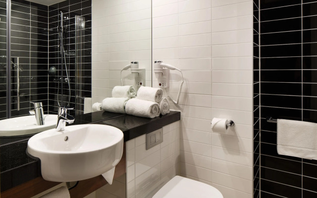 Holiday Inn Express Rotterdam - Central Station by IHG