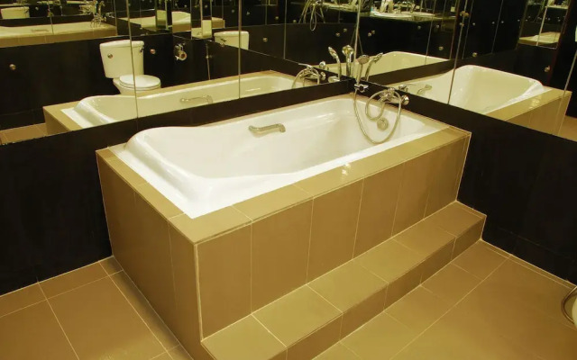 Hotel Platinum Tamwe