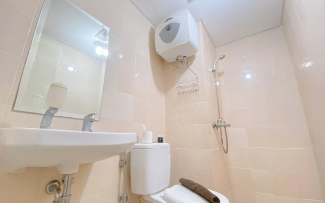 Modern 2Br Apartment Without Living Room At Parahyangan Residence