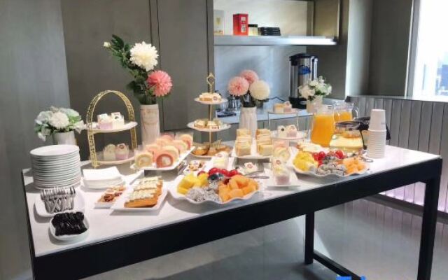 Crystal Orange Hotel Shanghai Jing'an Darongcheng Hutai Road