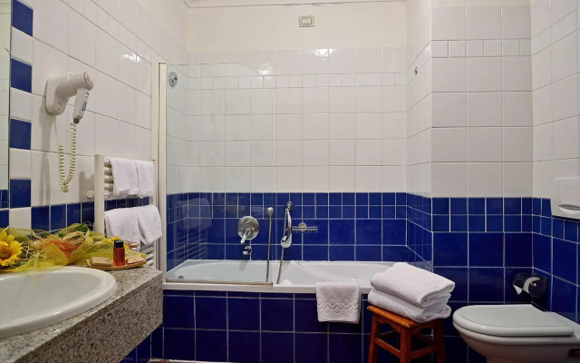 Porta Faenza Hotel
