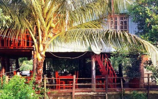 Ut Phuong Ecological Garden Resort