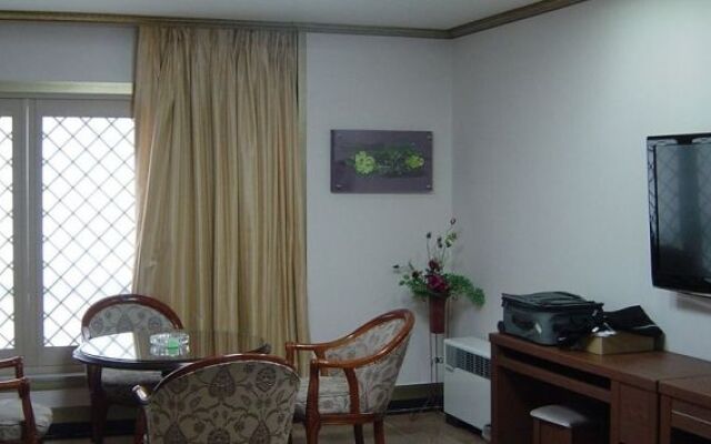 Hotel Regency