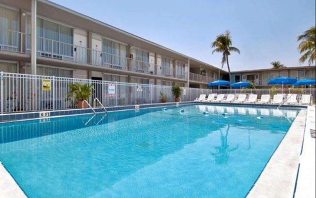 Ramada Stuart