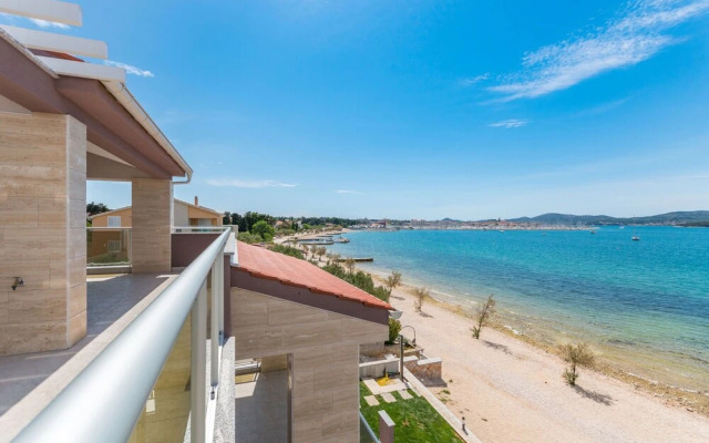 Apartments Villa Marija II on the beach
