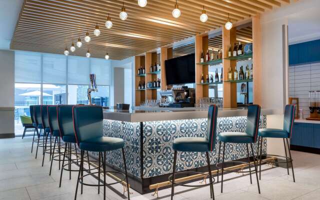 TRYP by Wyndham Orlando