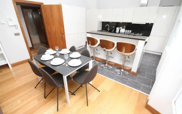 Luxury D'Olier Street Apartment