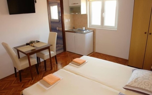 Ognjen - Family Apartments With Free Parking - SA3