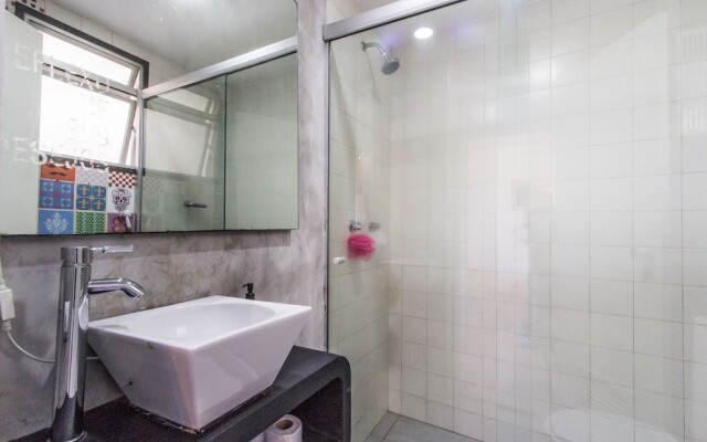 Omar do Rio - Apartamento V210