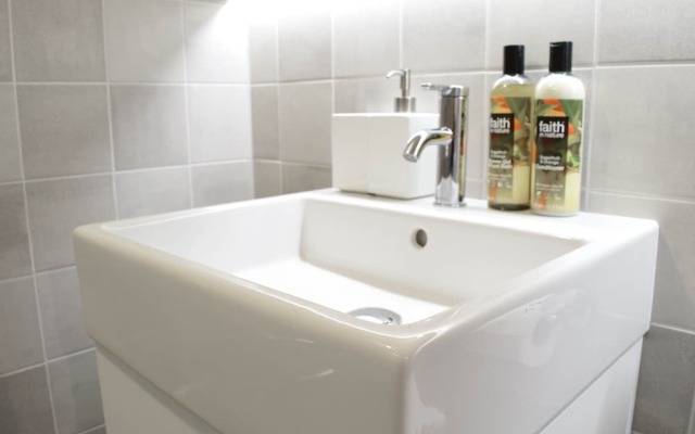 3 Bedroom House in King's Cross Sleeps 6