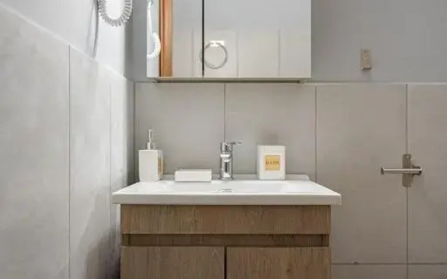 Este Luxury Apartments
