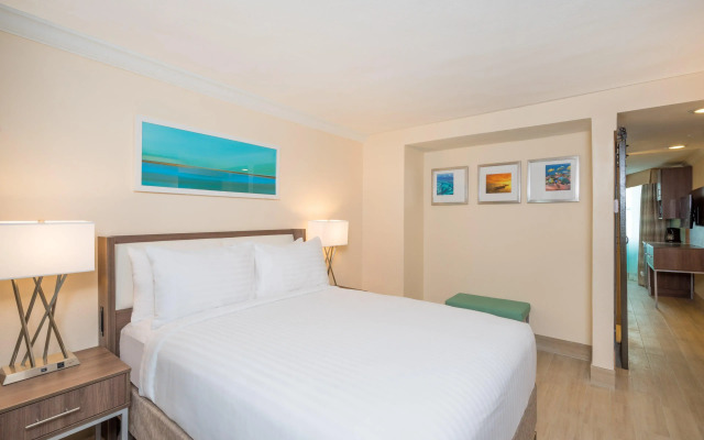 Holiday Inn Express & Suites Nassau by IHG