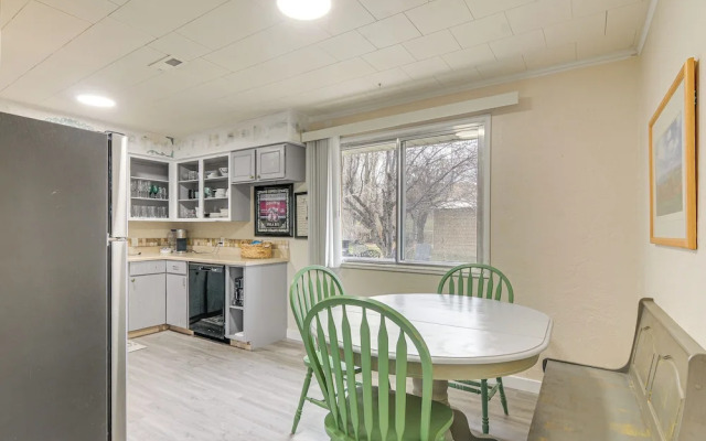 Tropic Getaway Near Bryce Canyon National Park!