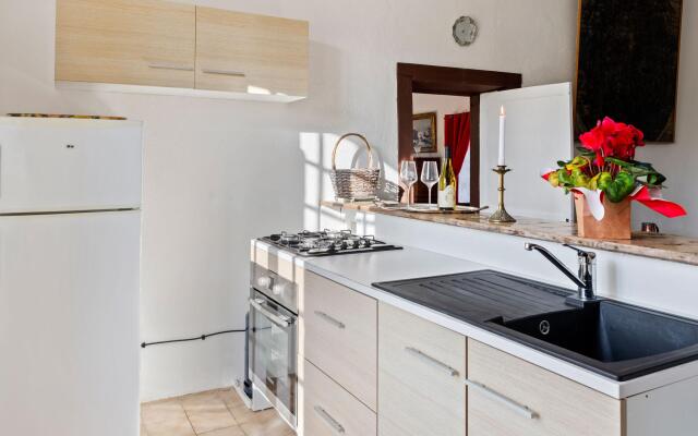 Guest room in a lavish castle in Allier