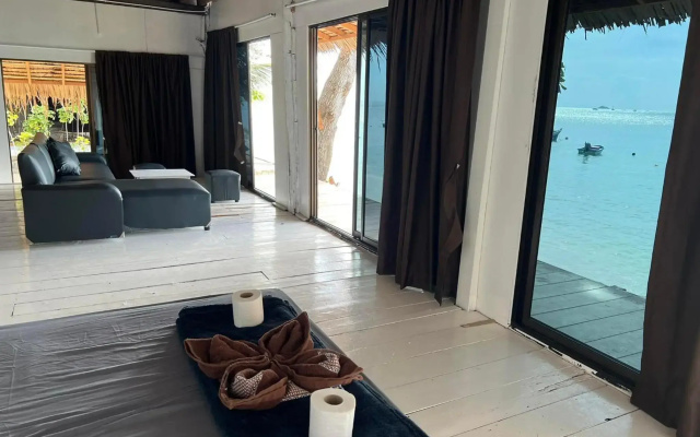 Haad Chao Phao Resort