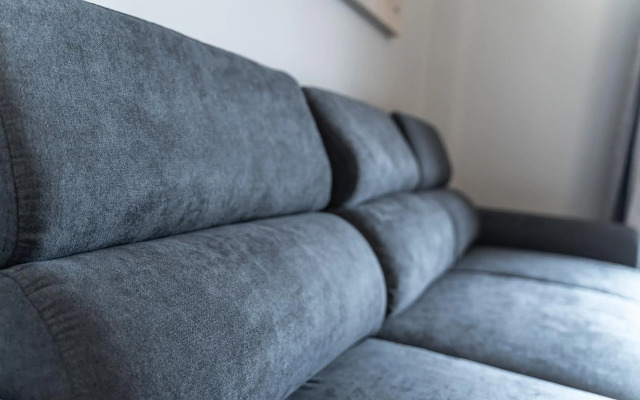 Spacious 2BD apt next to metro