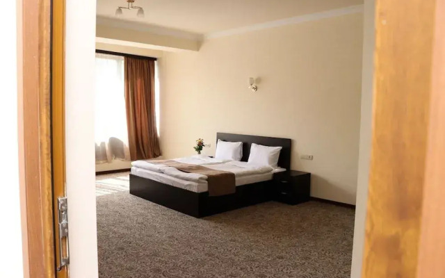 Yerevan Centre Hotel