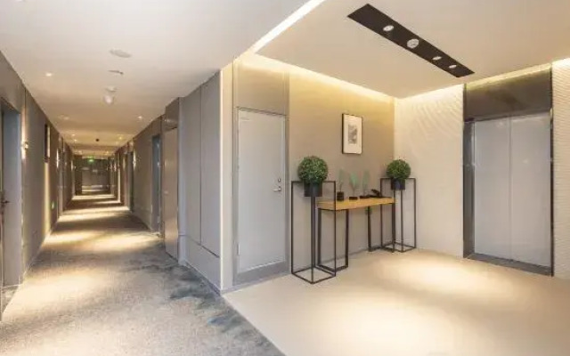 Homeinn Selected Hotel (Jinan Honglou Impression City Shandong University)