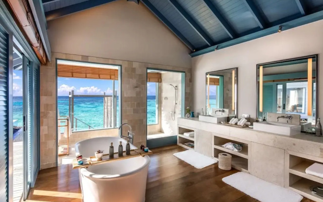 Raffles Maldives Meradhoo Resort