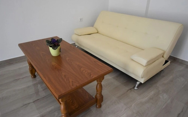 Branka - 80 m From Beach - H