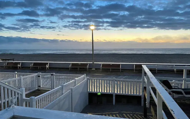 OCHG SeaFoam Ocean Front7