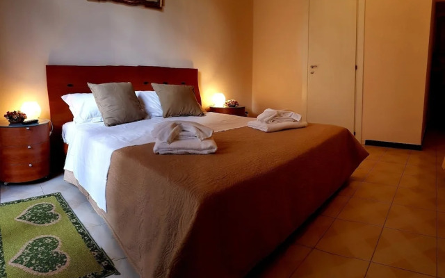 Welcome to Naples at Garibaldi Square