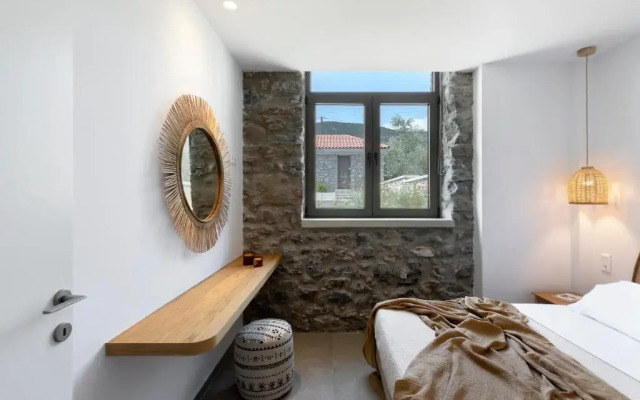 Lichnos Luxury Suites