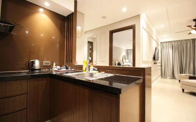 Neo Classic Condo