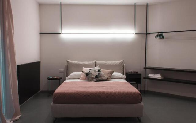 ALBERGO61