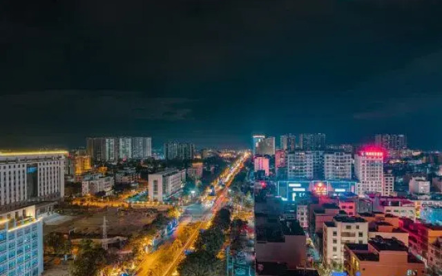 Yiyuan Lanbao Hotel Lingshui