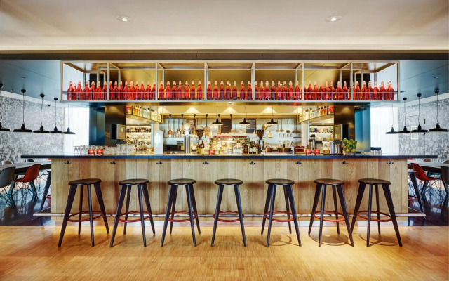 citizenM Schiphol Airport