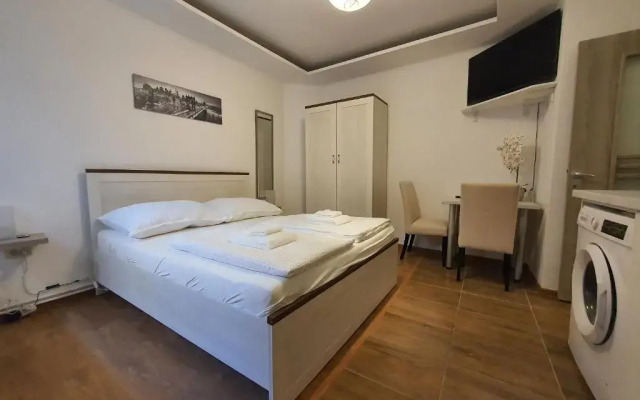AK City Center Apartments
