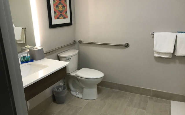 Holiday Inn Express Naples South I-75 by IHG