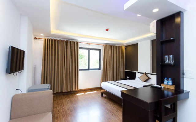 Blue Ocean Beachside Hotel Danang