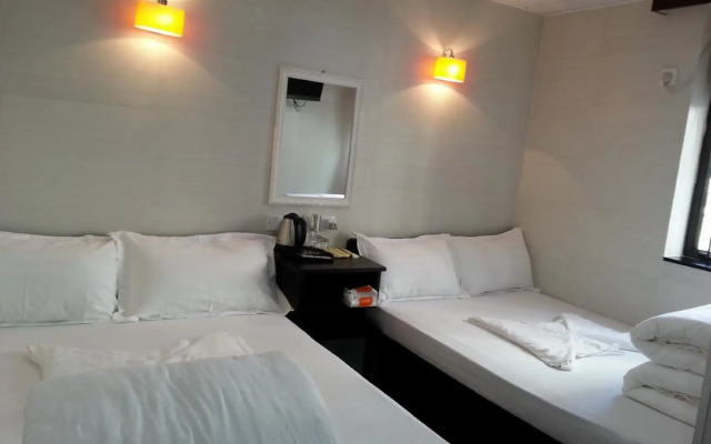 Comfort Guest House - Hostel