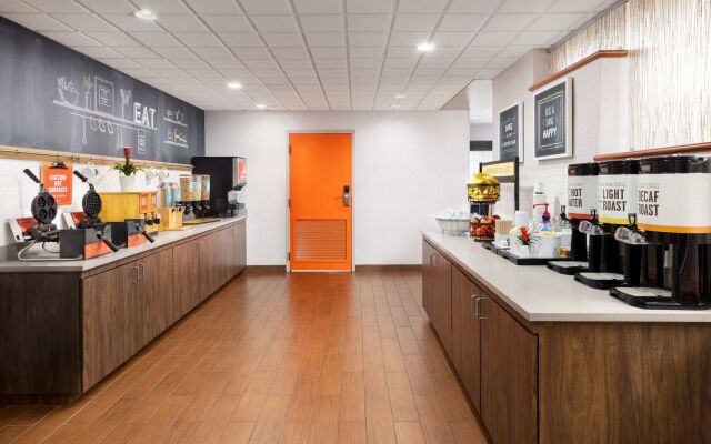 Hampton Inn Naples Central