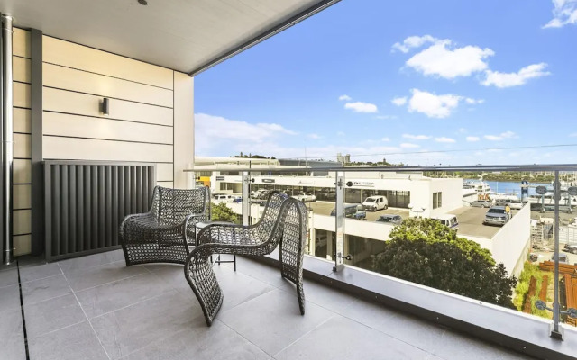 Modern tranquility in the city