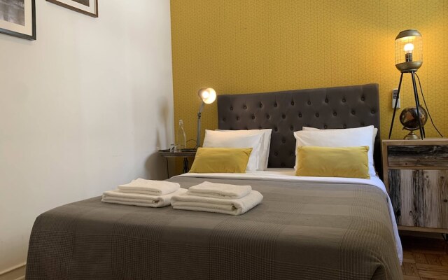 DuMont Lisbon Guesthouse