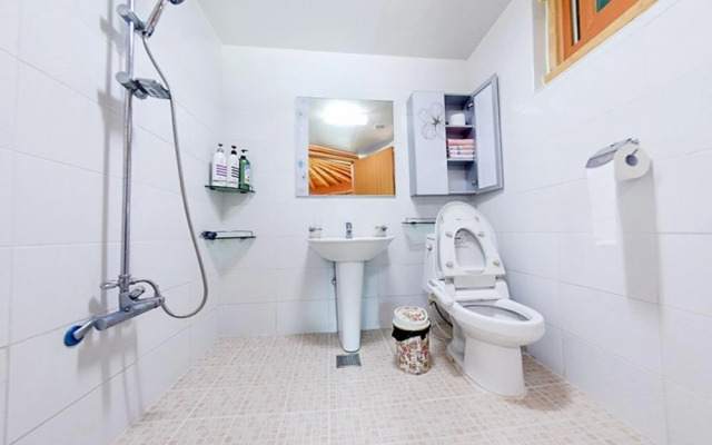 Jangseong Pyeonbaeksup Hwangto Pension